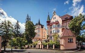 Lazensky Hotel Villa Smetana